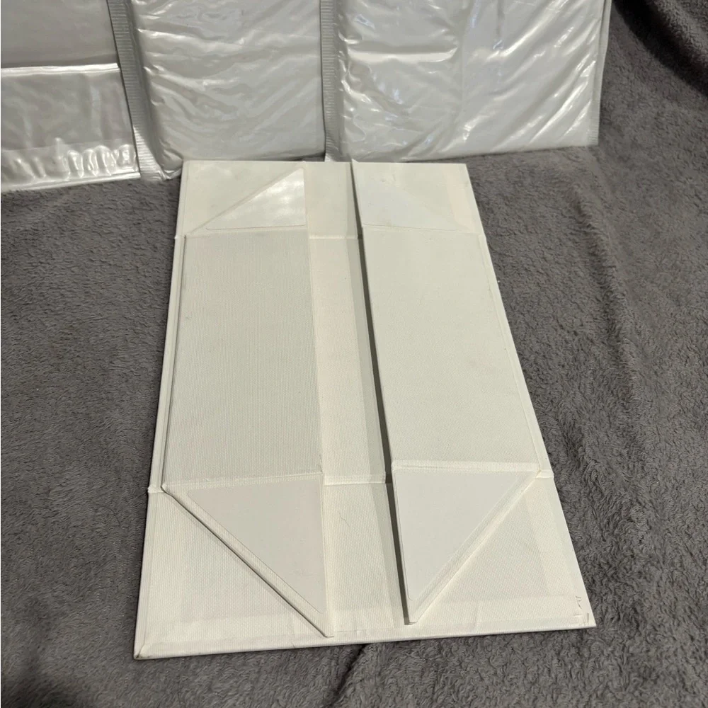 Set of 4- Rsgift 7.8x7x3.1‎ Inches,White Gift Box with Lid,Collapsible